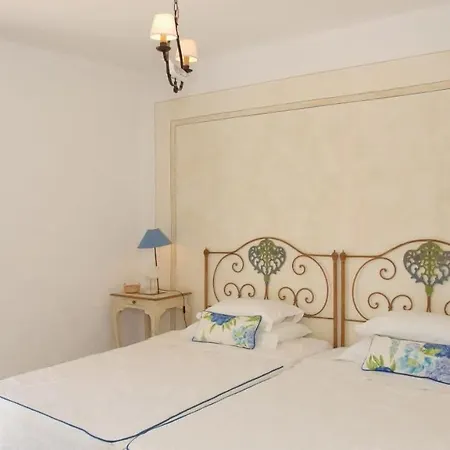 Faustine Huge Lawn Sea View Kid Play Area Villa